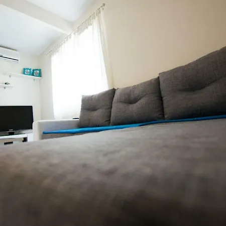Modern Best Location * 마카르스카