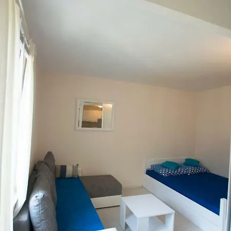 Modern Best Location 아파트 마카르스카